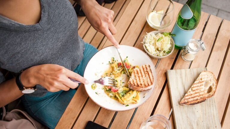 Healthy Ways To Minimize Carb Intake & Lose Weight