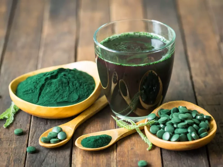 What is Spirulina and Why You Must Have It