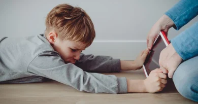 5 ways to calm down your kids without using a screen